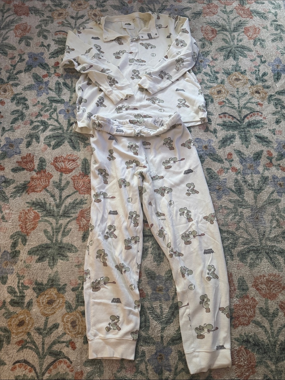 Gelato Pique x Super Mario Yoshi pajamas